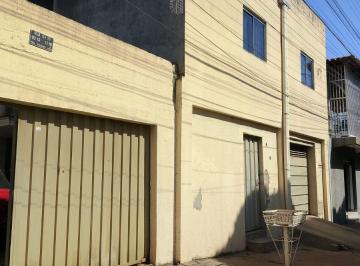 Casa de 4 quartos, Goiânia · Sobrado com casa fundo no Residencial Goiânia Viva | 4 Quartos | 192m² | 1 Suíte