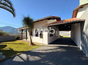 Casa · 300m² · 2 Quartos · 2 Vagas · CASA 2 QUARTOS - RAU