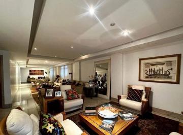 Apartamento · 275m² · 4 Quartos · 5 Vagas · Apartamento 280m², 4 quartos, 2 suítes, salão para 3 ambientes, varanda e 4 vagas de garagem