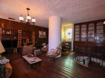 Casa · 715m² · 4 Quartos · 8 Vagas · Casa, 4 quartos, 2 suites, 8 vagas