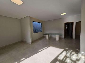 Casa · 250m² · 3 Quartos · 4 Vagas · Casa, 3 quartos, 2 suítes, 4 vagas