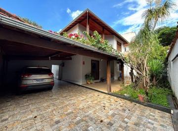 Casa · 380m² · 4 Quartos · 4 Vagas · Casa à venda no bairro Castelo, Belo Horizonte