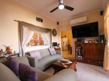 Casa · 275m² · 3 Quartos · 3 Vagas · Casa, 3 quartos, 3 vagas