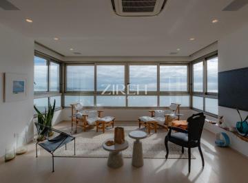 Apartamento · 255m² · 4 Quartos · APARTAMENTO FRENTE MAR À VENDA NA BARRA SUL EM BALNEÁRIO CAMBORIÚ