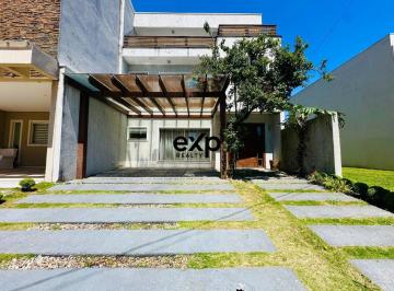 Casa · 217m² · 3 Quartos · 2 Vagas · Sobrado com ático à venda - Residencial Green Gold - São José dos Pinhais