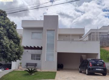 Foto 01 · Casa a Venda em Valinhos Condominio