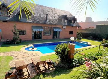 2024032313183827.JPG · Casa para Venda em Cotia, Jardim Passárgada I, 4 dormitórios, 4 suítes, 6 banheiros, 6 vagas