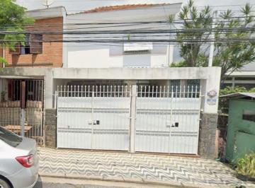 Comercial · 170m² · 2 Vagas · Casa comercial na Rua Alice Macuco Alves, N. 81 • 170 m²