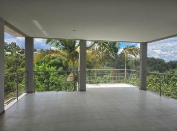 Casa de 5 quartos, Brasília · Linda Casa Generosa alto padrão e perto da portaria em rua tranquila