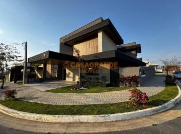 Casa · 246m² · 4 Quartos · 2 Vagas · Casa à venda no Cond Reserva Aruanã - 246 m²