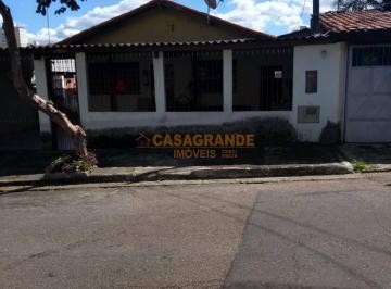 Casa · 187m² · 3 Quartos · 2 Vagas · Casa com Edícula com saída para Avenida no Bosque dos Eucaliptos - 187 m²