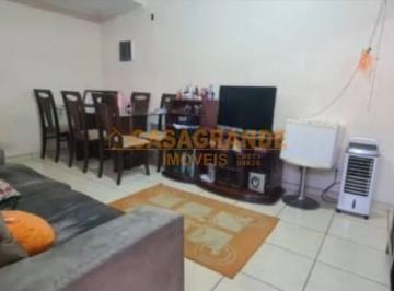 Casa · 8 Quartos · 2 Vagas · Casa á venda 187 m2 de construção