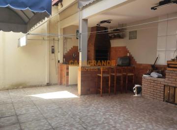 Casa · 360m² · 5 Quartos · 4 Vagas · Casa Sobrado à Venda no Bosque dos Eucaliptos - 4 suítes