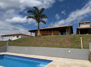Rural · 240m² · 3 Quartos · 5 Vagas · Chácara à venda em Paraibuna -PORTEIRA FECHADA - 240 m²