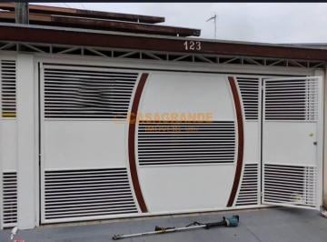 Casa · 130m² · 4 Quartos · 2 Vagas · Casa à venda com 4 quartos- Jardim Del Rey
