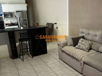 Casa · 127m² · 2 Quartos · 2 Vagas · Casa à venda no Altos do Bosque - 127m² - Zona Sul