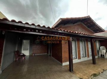 Casa · 250m² · 3 Quartos · 4 Vagas · Casa para venda e locação com 3 quartos + Edícula, Bosque dos Eucaliptos