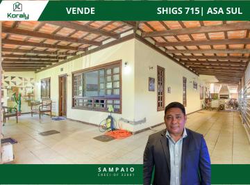 Casa de 5 quartos, Brasília · Casa 5 quartos, sendo 3 suítes - Com varanda e churrasqueira - Localização Premium - SHIGS 715