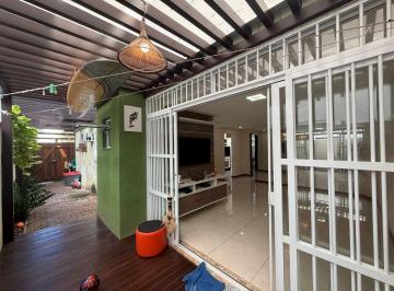 Apartamento de 2 quartos, Salvador · AP Térreo com Jardim | 2 quartos | 100 metros da Praia do Flamengo