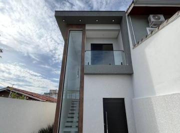 Casa · 132m² · 3 Quartos · 2 Vagas · Casa com piscina à venda em Atibaia-SP