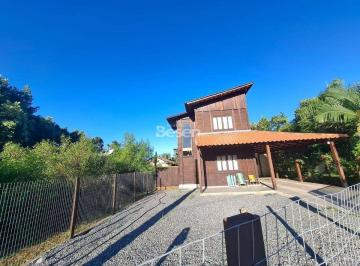 Casa · 100m² · 3 Quartos · OTIMO SOBRADO PRE FABRICADO- POUCOS METROS DO MAR
