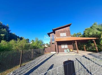 Casa · 100m² · 3 Quartos · OTIMO SOBRADO PRE FABRICADO- POUCOS METROS DO MAR