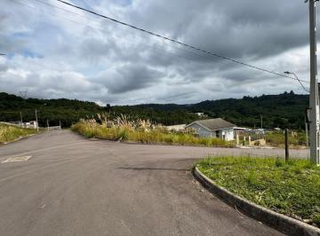 Terreno · 
                                Terreno com 608m² no Bairro São Giacomo em Caxias do Sul . 
       