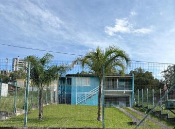 Casa · 170m² · 3 Quartos · 2 Vagas · 
                                Casa com 3 dormitórios e 107m², no Colina, Bairro Santa Catarina em