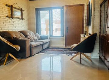 Casa · 3 Quartos · 1 Vaga · 
                                Casa no bairro Colina Sorriso com 3 dormitórios 
                  
