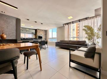 Apartamento · 140m² · 3 Quartos · 2 Vagas · 
                                Apartamento mobiliado com 3 dormitórios no bairro Cristo Redentor
 