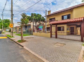 Casa · 300m² · 4 Quartos · 5 Vagas · CASA COM 4 QUARTOS COM 340m² À VENDA BAIRRO CAMAQUÃ