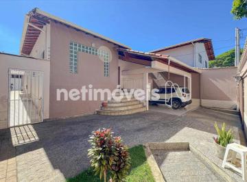 Casa · 220m² · 3 Quartos · 3 Vagas · Casa 03 quartos Ouro Preto R$1.650.000,00