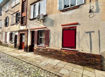 Apartamento · 59m² · 3 Quartos · 1 Vaga · Apto térreo de 03 dorm, sala, banho, cozinha, reformado, com vaga de garagem.