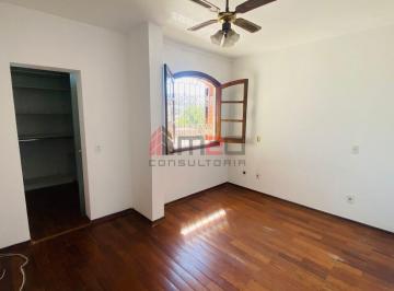 Casa · 188m² · 3 Quartos · 2 Vagas · Excelente imóvel na Ponta Porã