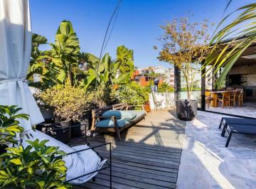 Apartamento · 204m² · 3 Quartos · 2 Vagas · Cobertura 100% reformada e decorada no Petrópolis