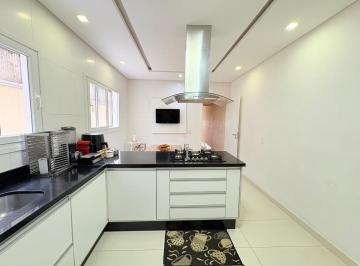 DSC_20260623_001357_000.jpeg · Aconchegante sobrado para venda em Vila Pirituba com 4 quartos, sendo 4 suítes, 245m² - remaxalcance
