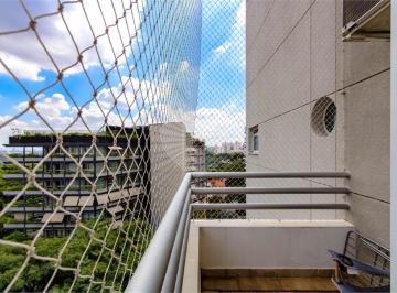 Apartamento de 1 quarto, São Paulo · Duplex 72m² Vila Madalena – 1 suíte, 2 vagas, piscina aquecida, vista pôr do sol e aberta, depósito