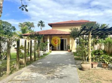 Casa · 149m² · 3 Quartos · 3 Vagas · Casa à Venda com Amplo Quintal e Muito Verde – Conforto e Tranquilidade no Litor
