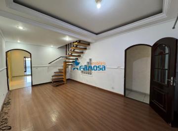 Casa · 125m² · 2 Quartos · 1 Vaga · Sobrado independente, com suítes, disponível para venda