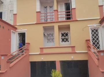 Casa de 3 quartos, São Caetano do Sul · Casa de condomínio 250m², 3 dormitórios (1suíte), 5 vagas e varanda gourmet