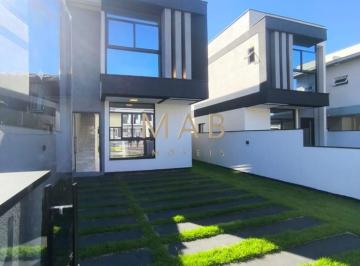 Foto 01 · Imperdível casa à venda em Florianópolis-SC, 3 suítes sendo uma master, sala estar, Lavabo, vagas de