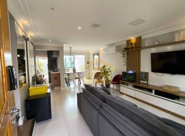 155ee57ea60703a2778343cfa032f93a7d249be1 · Casa de Condomínio à Venda - Saúde - 3 Quartos
