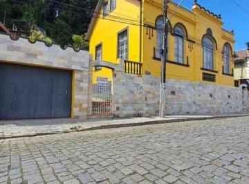 Casa de 2 quartos, São Francisco do Sul · Casa histórica no coração de São Francisco do Sul - Terreno com 557m²