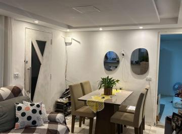 Casa de 2 quartos, Itaquaquecetuba · Vendo casa- comprador assume parcelas