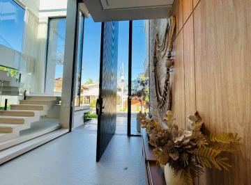 451e5b13d69c23ee4453a54dbaec035e724562bd · Casa com 7 suítes à venda, 521 m² por R$ 8.500.000 - Acapulco - Guarujá/SP