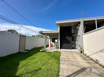 Casa · 95m² · 3 Quartos · 2 Vagas · Casa plana de esquina no Eusébio | 3 quartos, 2 suites