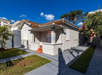 Casa · 150m² · 3 Quartos · 3 Vagas · Casa à venda com 150m², 3 quartos, sendo 1 suíte e 3 vagas de garagem por R$ 5.500,00, no Novo Mundo