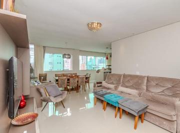 Apartamento · 120m² · 3 Quartos · 2 Vagas · Apartamento à venda no Centro em Balneário Camboriú.
