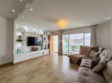 Casa · 260m² · 4 Quartos · 5 Vagas · Sobrado à venda em Nova Petrópolis, São Bernardo do Campo