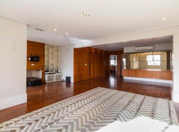 Apartamento · 168m² · 3 Quartos · 2 Vagas · Apartamento com 3 suites e varanda na melhor parte de Perdizes